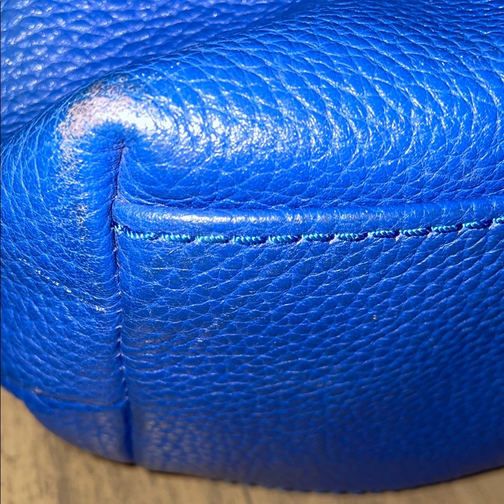 Michael Kors Blue Pebbled Leather Chain Shoulder Bag Gold Hardware - Picture 15 of 15
